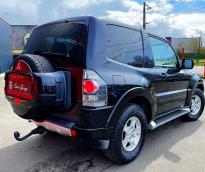 Mitsubishi Pajero Intense  2011