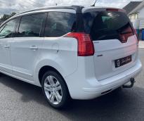 PEUGEOT 5008 Allure 7 places 2015