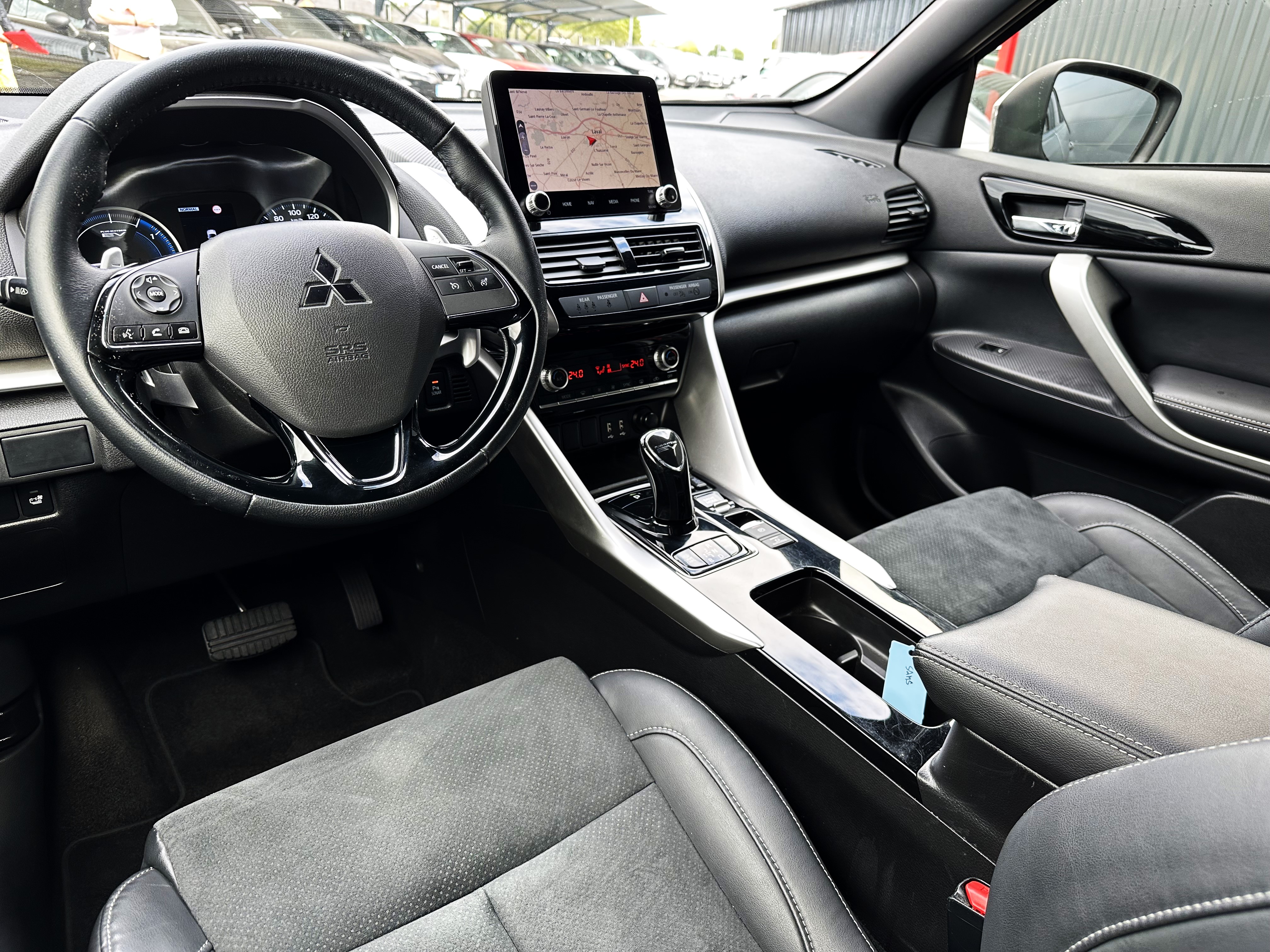 Mitsubishi Eclipse Cross  2.4 MIVEC PHEV 188ch Intense 4WD rechargeables